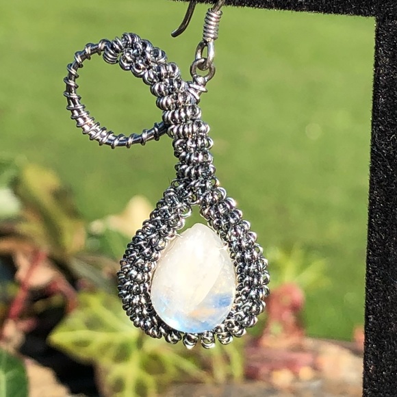 SOLD Moonstone earrings - Picture 2 of 8